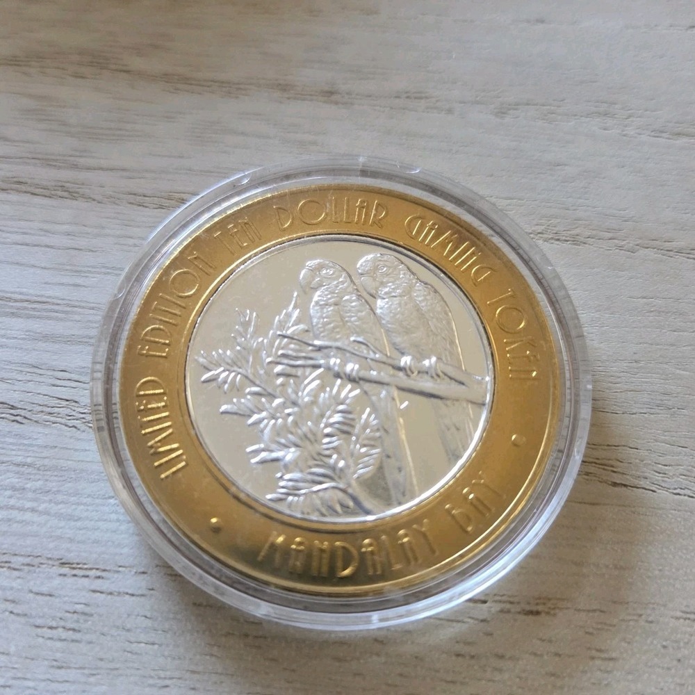 Limited Edition Ten Dollar Game Token‎ MANDALAY BAY of Las Vegas Parrots .999 FS